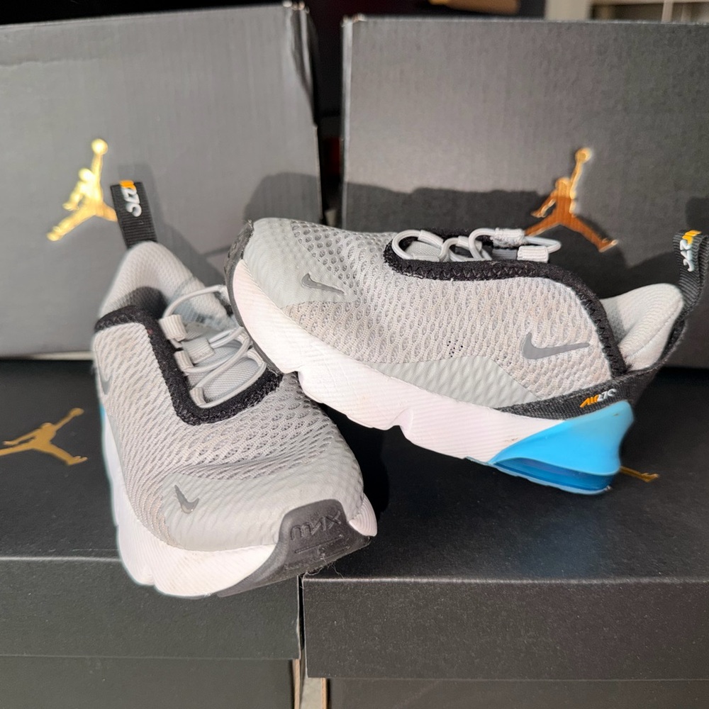 Nike Kids Gray Sneakers with Blue Accents